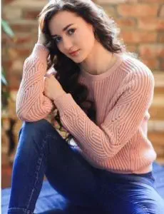 Elite escort service in Cuffe Parade for home and hotel visits